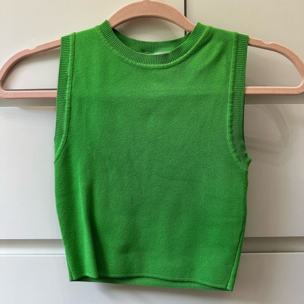Zara Green Tank Top Sleeveless Crew Neck